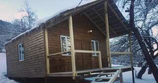 Отели типа «постель и завтрак» Winter hut Местиа-0